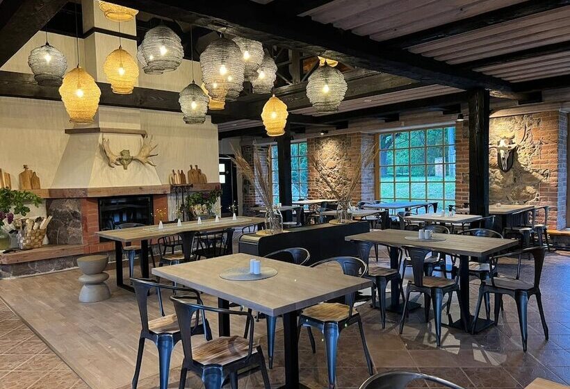 Grill House & Hotel Pernigele