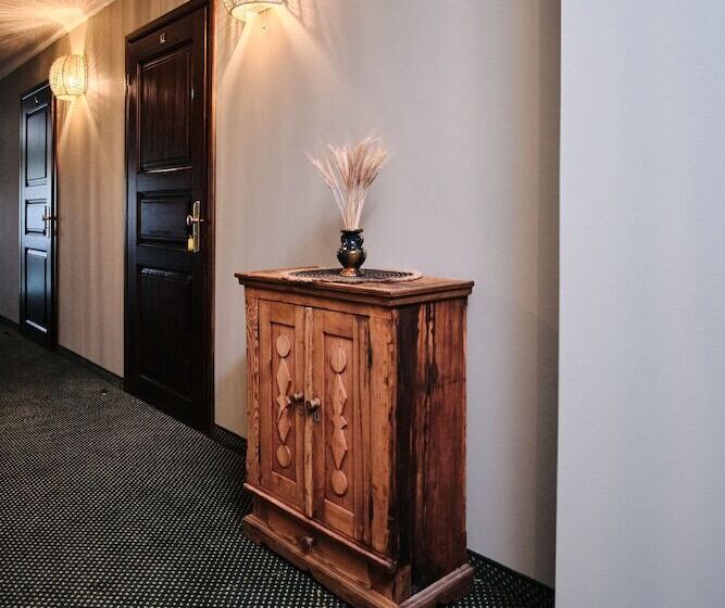 Grill House & Hotel Pernigele