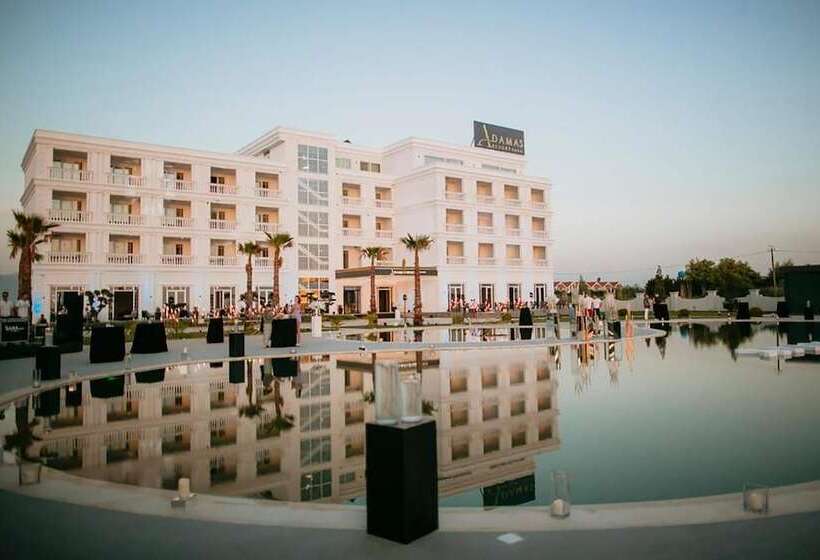 هتل Adamas Resort &