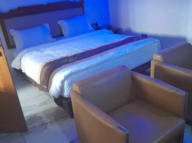 هتل Classicus Inn