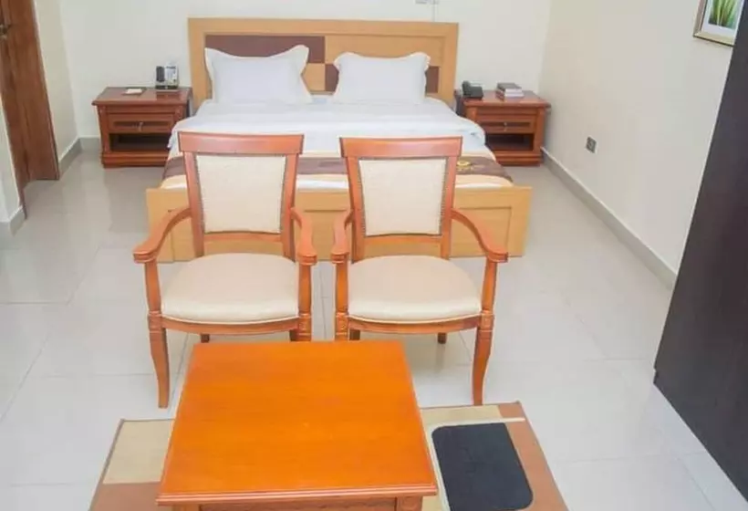 هتل Classicus Inn