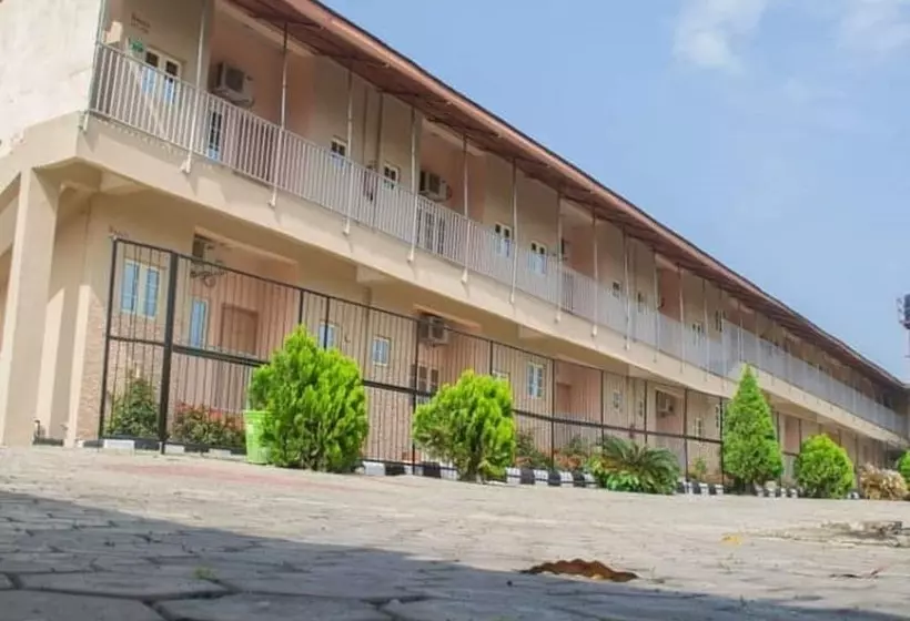 هتل Classicus Inn