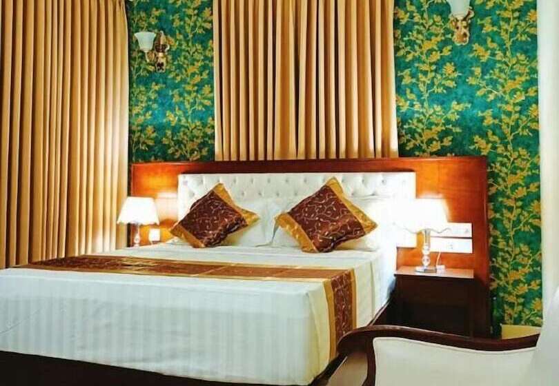 هتل Crystal Rose Sylhet