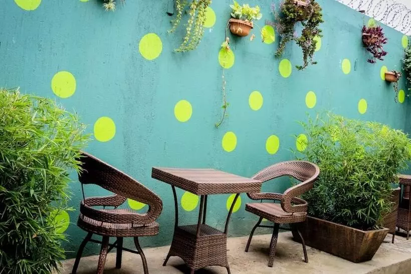 هتل Deposh Tororo