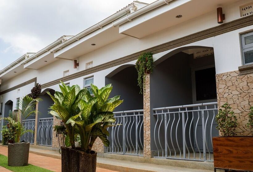 هتل Deposh Tororo