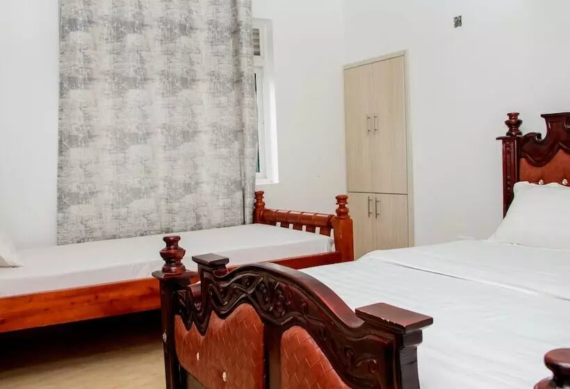 هتل Deposh Tororo