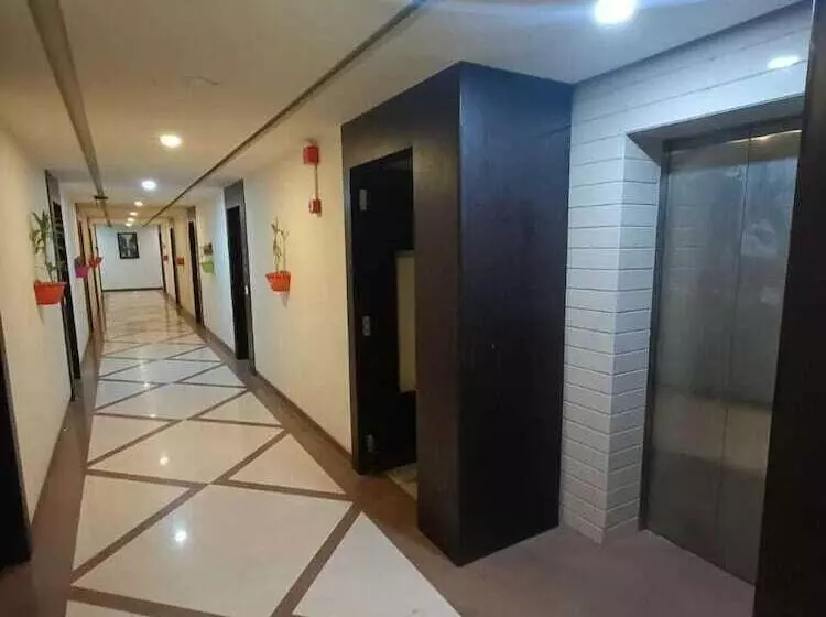 Hotelli Grand Ambience