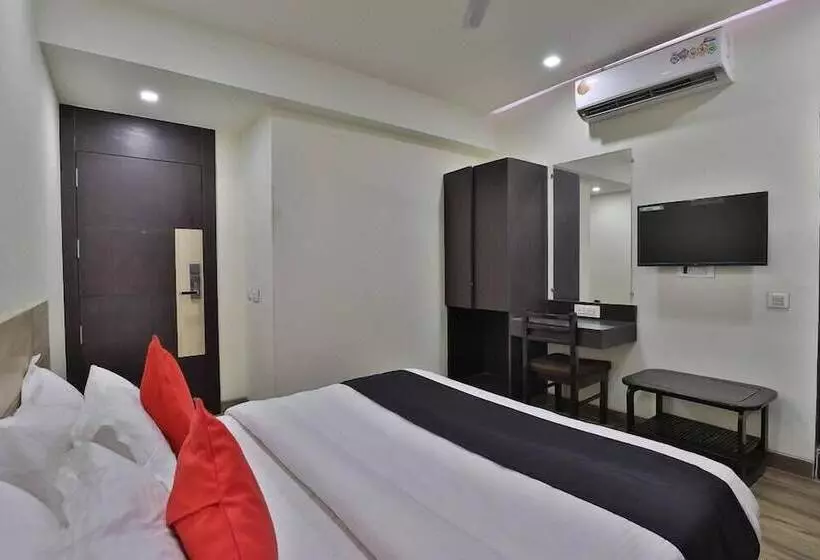 Hotelli Grand Ambience