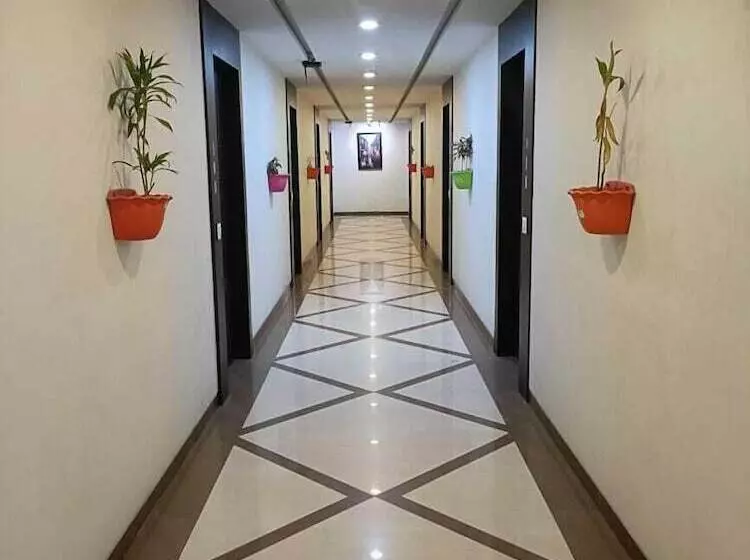 Hotelli Grand Ambience