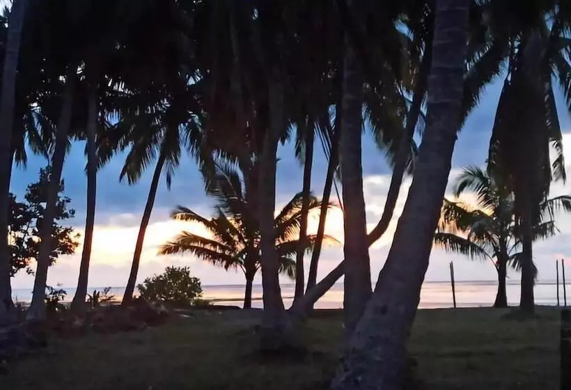 Hotelli Honeymoon Beach Resort