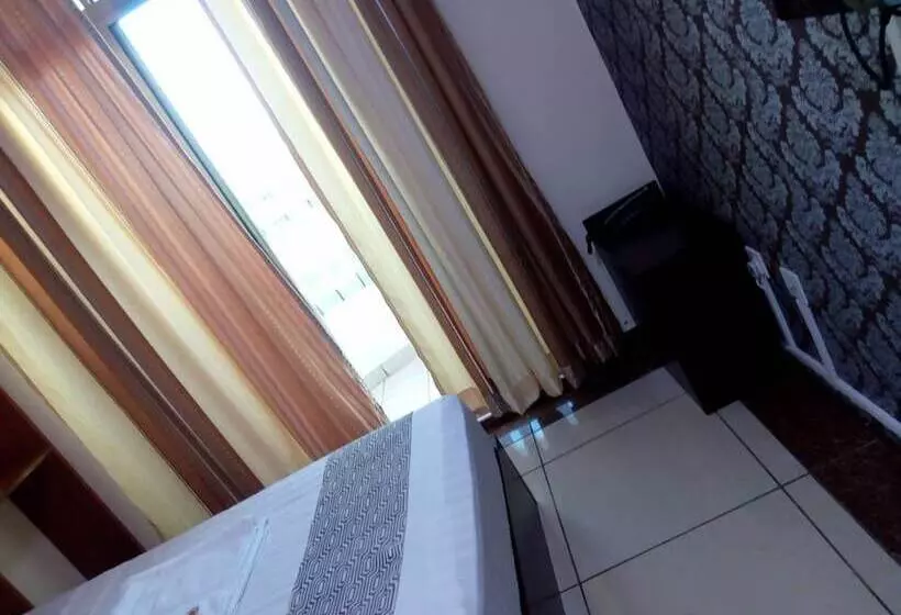 هتل Louis Montfort Grand Resort   Mombasa