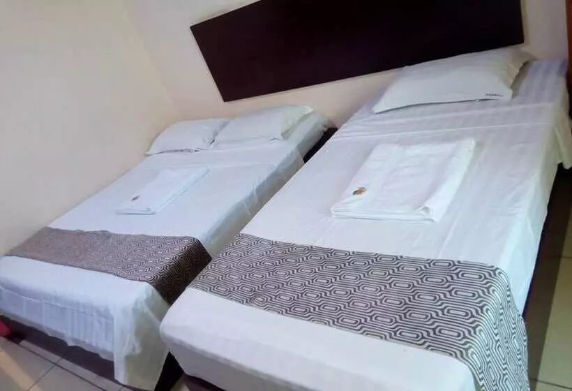 هتل Louis Montfort Grand Resort   Mombasa