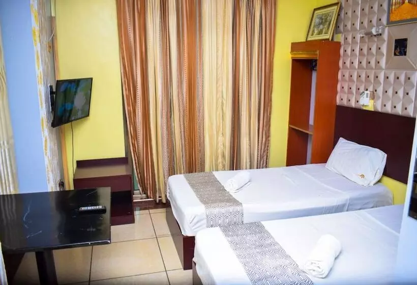 هتل Louis Montfort Grand Resort   Mombasa