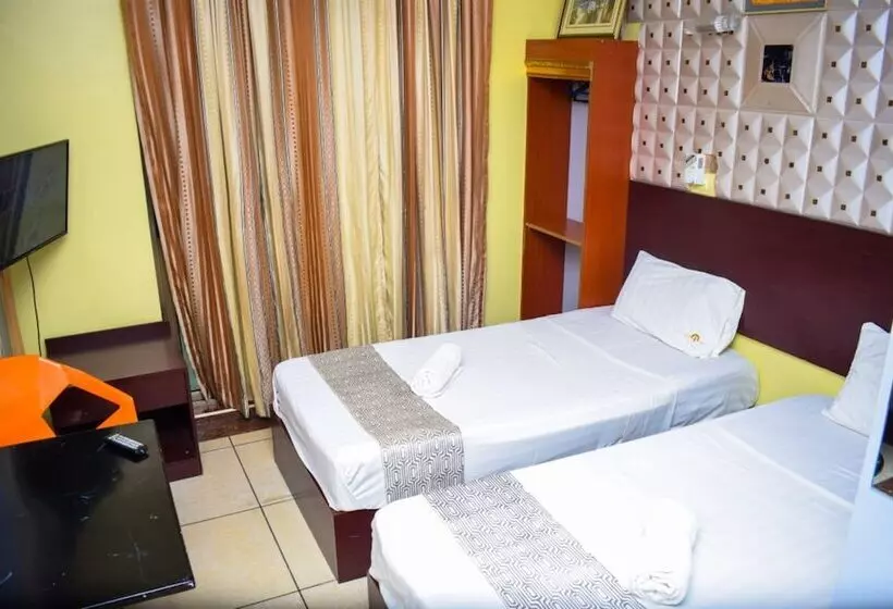 هتل Louis Montfort Grand Resort   Mombasa
