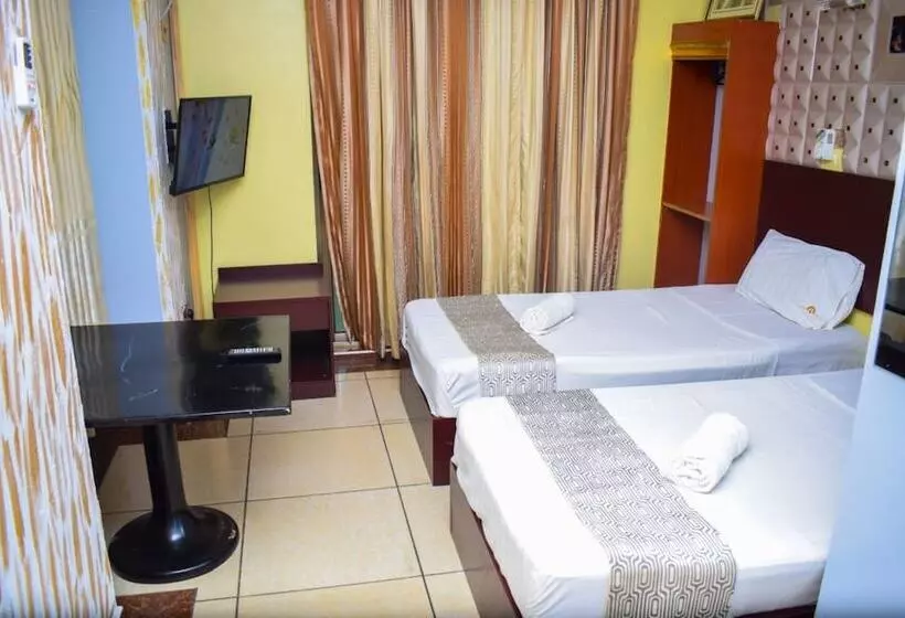 هتل Louis Montfort Grand Resort   Mombasa