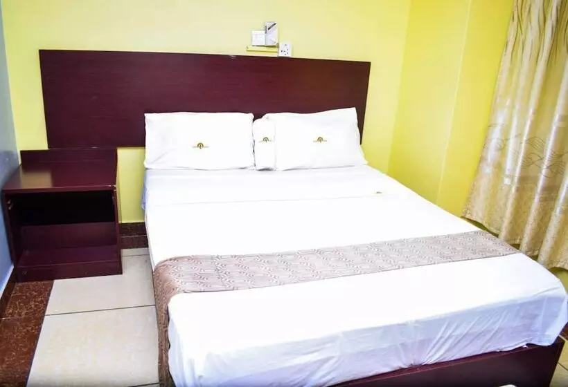 هتل Louis Montfort Grand Resort   Mombasa