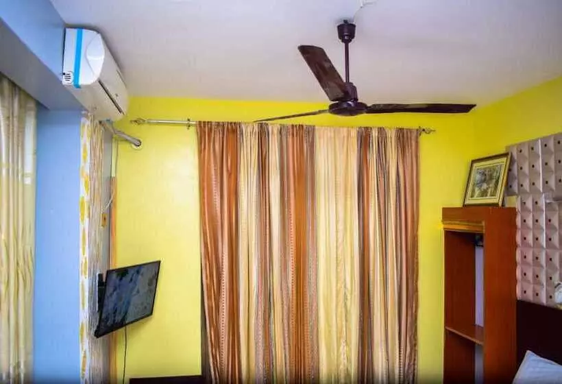 هتل Louis Montfort Grand Resort   Mombasa