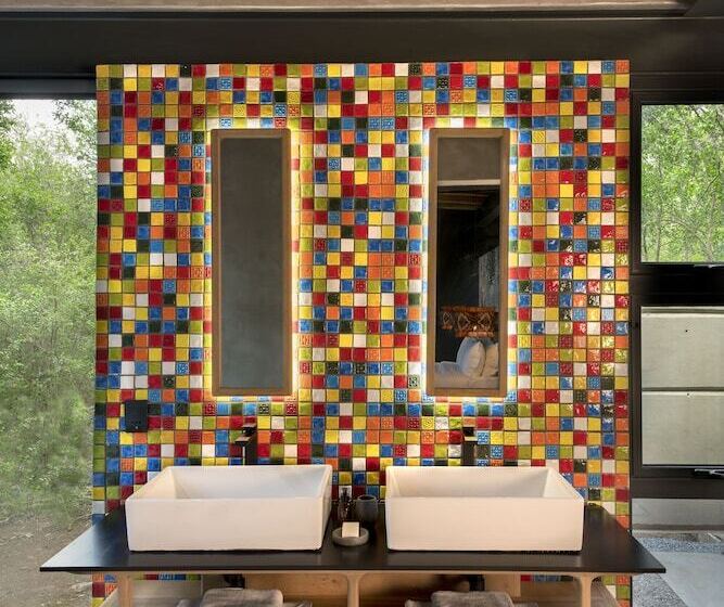 فندق Mbazo Safaris