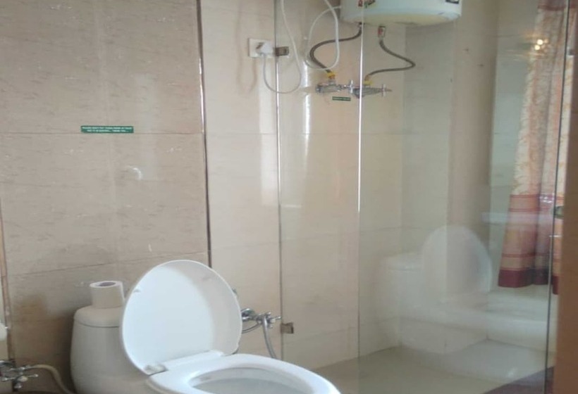 فندق Serkong House