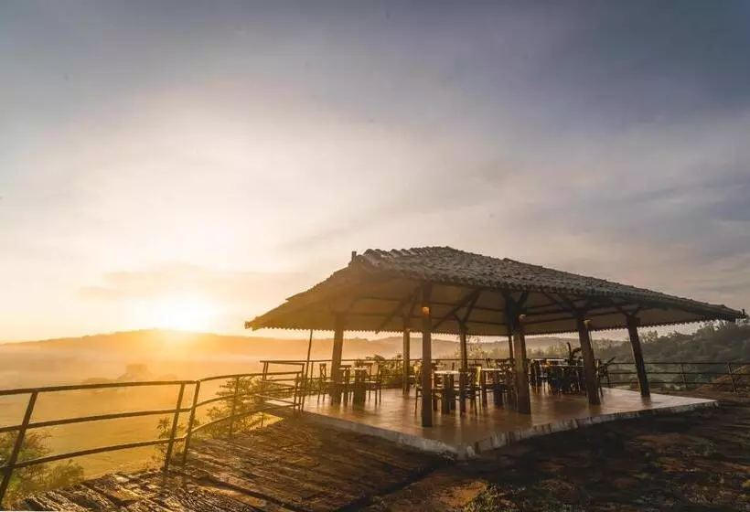 Hotelli Shatavari Eco Resort