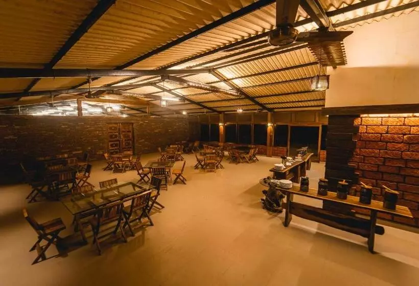 Hotelli Shatavari Eco Resort