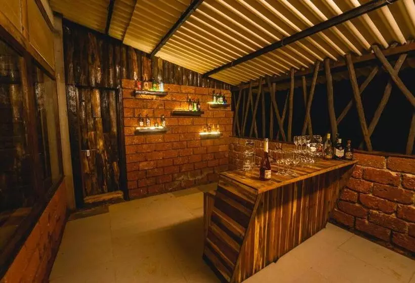 Hotelli Shatavari Eco Resort