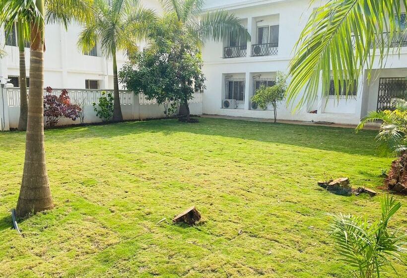 Hotel Sterling Stolen Heaven Lonavala