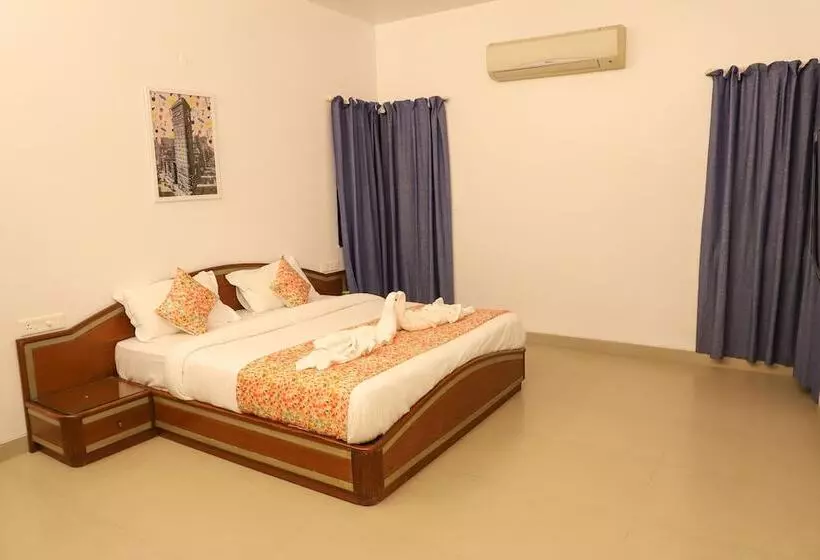 ホテル Surya Kiran Porvorim