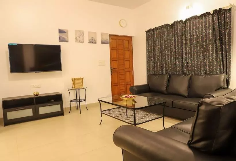 ホテル Surya Kiran Porvorim