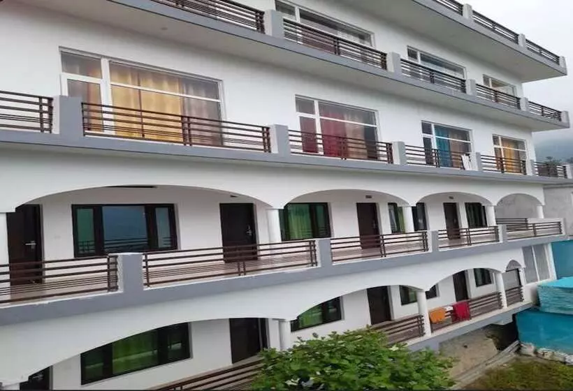 Hotelli The Himalaya Orchid Guptkashi