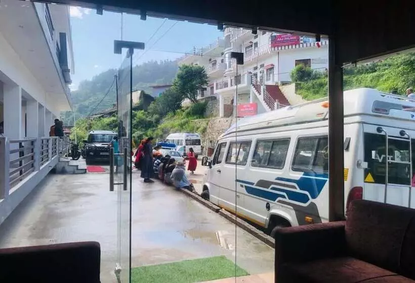 Hotelli The Himalaya Orchid Guptkashi