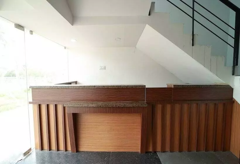 Hotelli Valluvar Residency