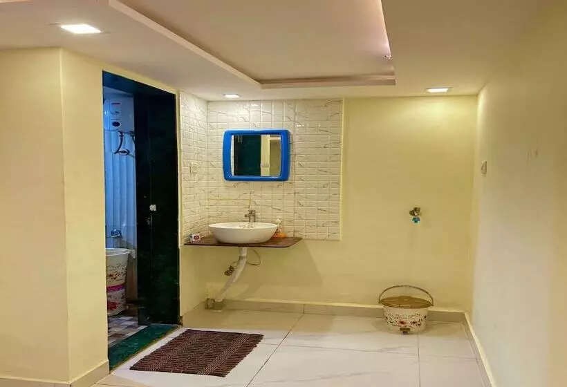 Hotelli Wada Chirebandi