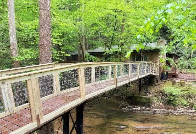 Mountain View Bliss   Cozy 1br Cabin