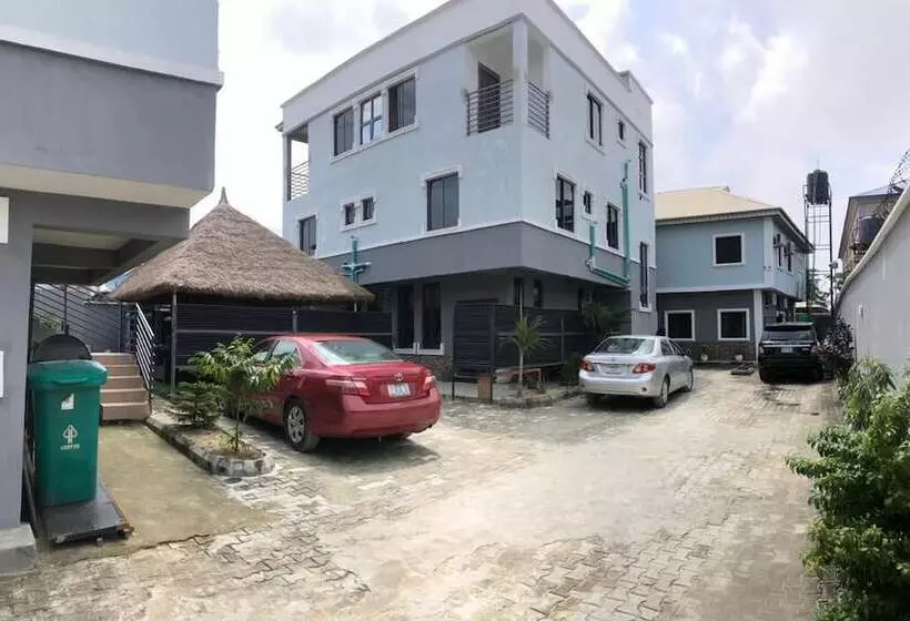 West Point Apartments Hotel And Suites
