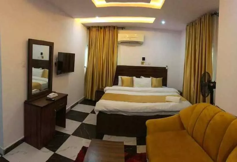 West Point Apartments Hotel And Suites