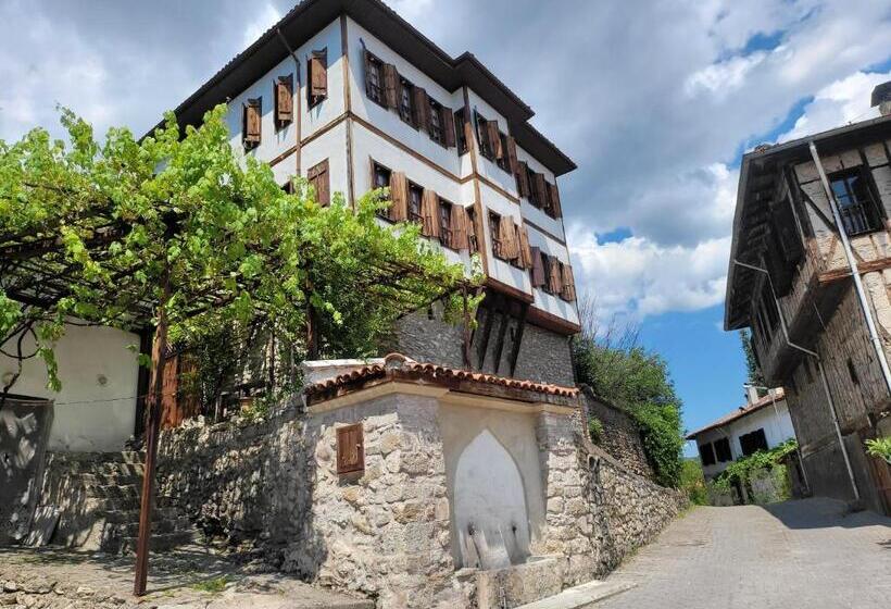 Fatma Hanım Konağı Butik Otel