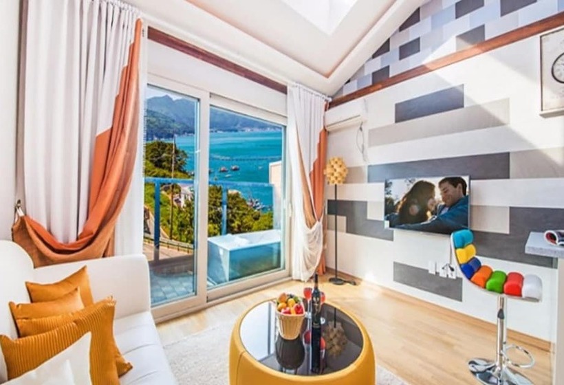 Geojedo Haebaram Pension