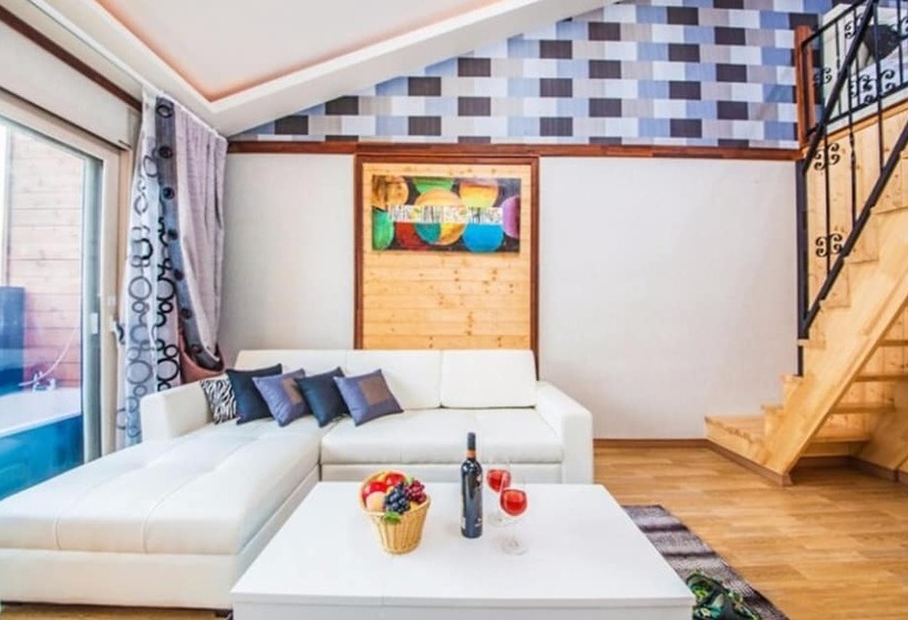 Geojedo Haebaram Pension