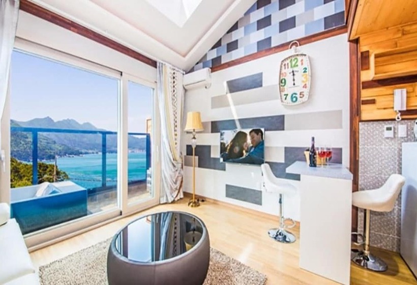 Geojedo Haebaram Pension