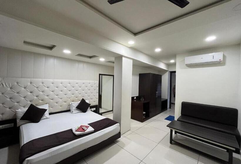 هتل Central Grand