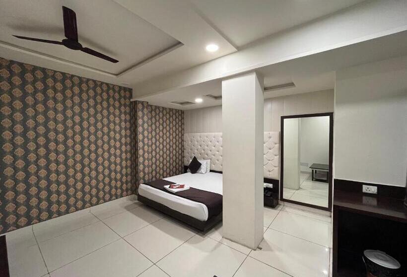 هتل Central Grand