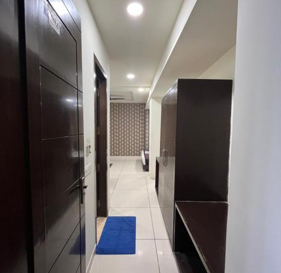 هتل Central Grand