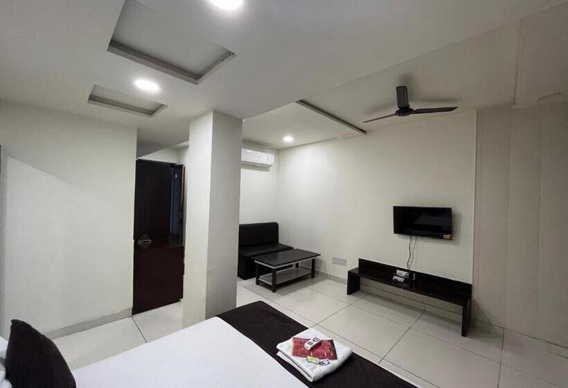 هتل Central Grand