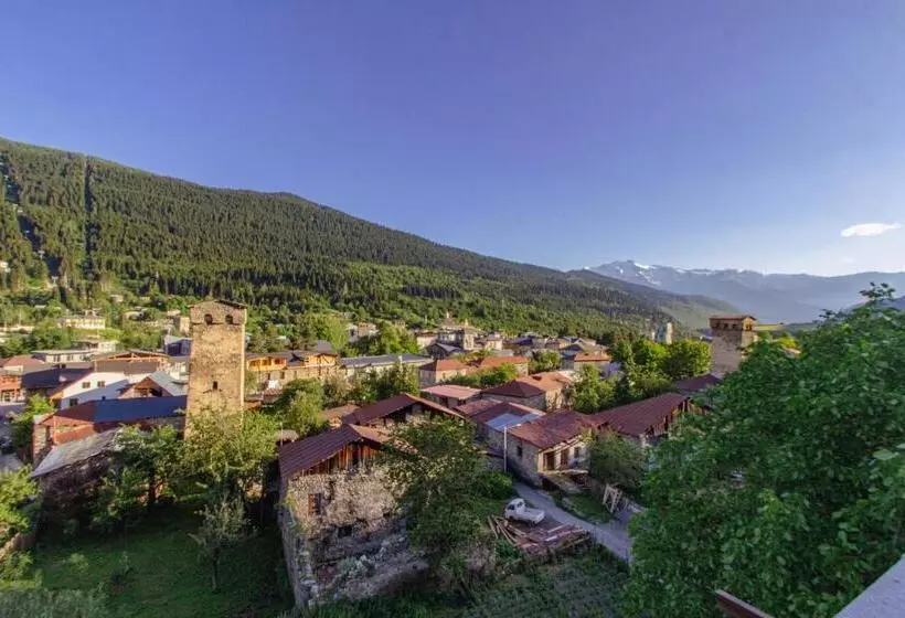 هتل Cors In Mestia