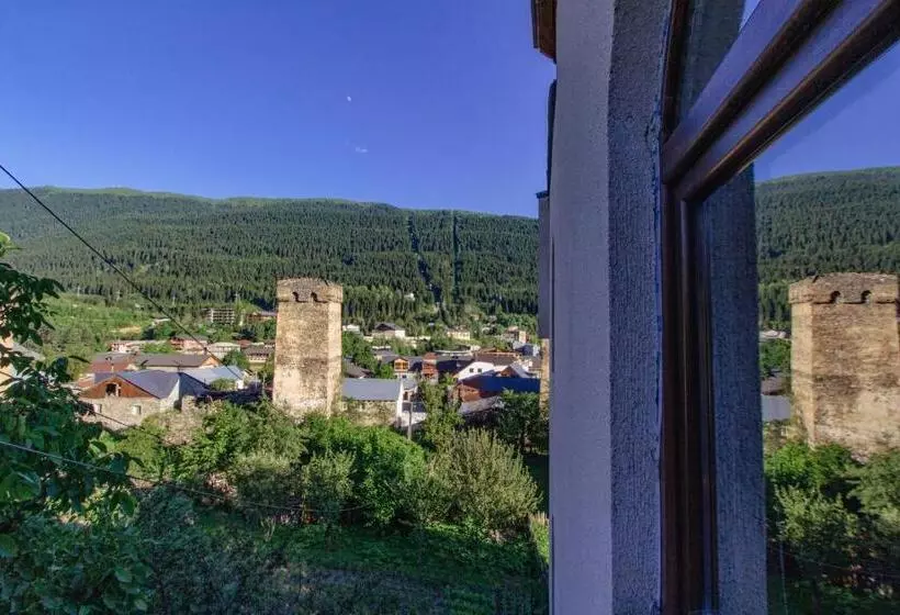 هتل Cors In Mestia