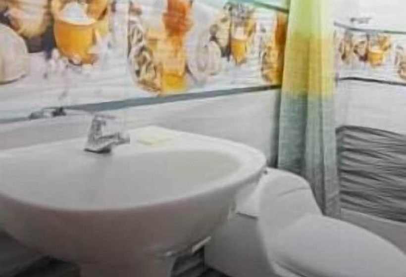 هتل Hospedaje Santa Monica