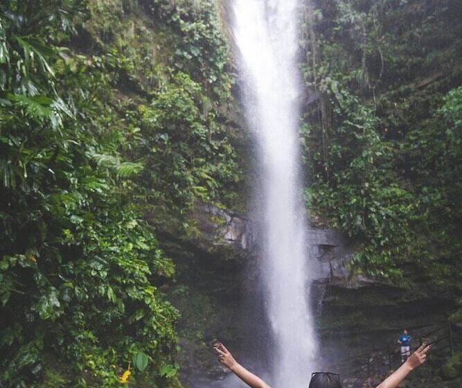 هتل Hospedaje Santa Monica