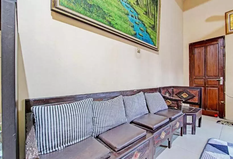 ホテル Oyo 92851 Homestay Borobudur Specpacker Syariah