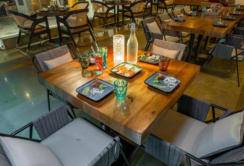 Szálloda Rupal Residency